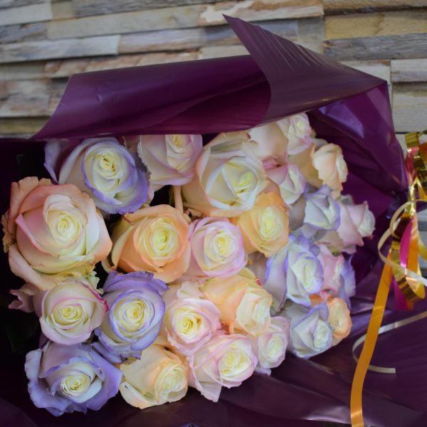 Moederdag Special Pastel Mix. Boeket te bestellen vanaf 20 rozen.